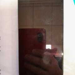Smarthphone bleu Apple, como reportado por TCL utilizando o iLost