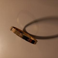 Armband (kind), gerapporteerd met iLost