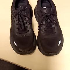 Sneaker, gisa salatu by Mövenpick Hotel Amsterdam City Centre iLost erabiliz