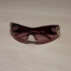 Sunglasses, as reported by Arriva Oost-Brabant using iLost