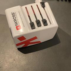 Adaptador, segundo informou Van der Valk Hotel Heerlen usando iLost