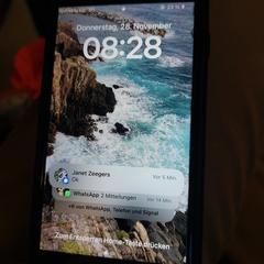 zwarte iphone, amint azt az iLostnak jelentették.