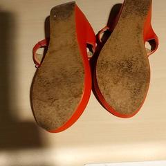 Vestiario Schoenen, come riportato da Regio Antwerpen - Brussel utilizzando iLost