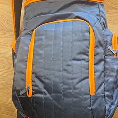 Mochila, segundo informou HTM usando iLost