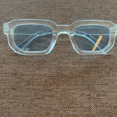 Gafas de sol Lichtblauwe glazen, segundo informou Pathé Schouwburgplein usando iLost