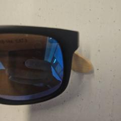 Sonnenbrille, gemeldet von Liquicity Festival über iLost
