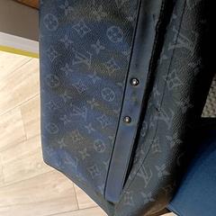 حقيبة يد Louis voit ton Paris، كما تم الإبلاغ عنه بواسطة IKEA Nantes عبر iLost