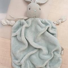 Cuddly slap, as reported by IKEA Brest Guipavas using iLost
