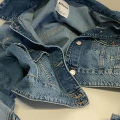 Kurtka Blau Jeans, zgłoszono przez MEININGER Hotel Berlin Airport przy użyciu iLost