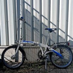 자전거 Dahon Wit met blauw, iLost를 사용하여 Fietsdepot Hasselt에 보고됨
