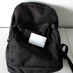 Sac à dos zwart, a été signalé par Centraal magazijn utilisant iLost