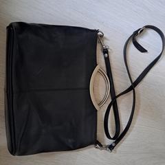 Zwarte leren handtas, come riportato a iLost