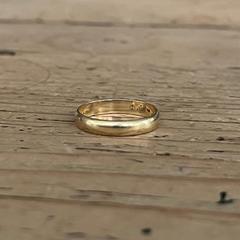 Gouden trouwring met de naam Joke, iLost'a bildirildiği gibi