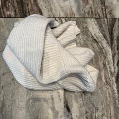 Shawl, as reported by Van der Valk Hotel Amsterdam-Amstel using iLost