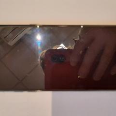 Telefono mugikorra Samsung, gisa salatu by TCL iLost erabiliz