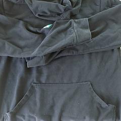 Roupa - trui, como reportado por Regio Antwerpen - Brussel utilizando o iLost