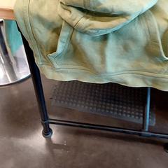 Boa-hoodie Kaki, zoals gemeld door IKEA Marseille - Vitrolles met iLost