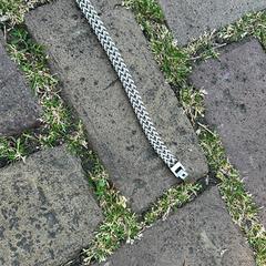 Schakel armband, som rapporterats till iLost