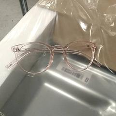 Lentes, segundo informou IKEA Groningen usando iLost