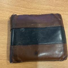 Brieftasche van Boukhizzou, gemeldet von Gemeente Amsterdam über iLost