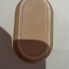 Airpods case blanc, as reported by TCL using iLost