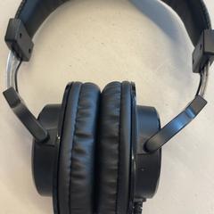 Auriculares, segundo informou Milkshake Festival usando iLost