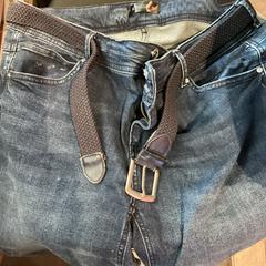 Szorty Blue jeans, zgłoszono przez MEININGER Hotel Paris Porte de Vincennes przy użyciu iLost
