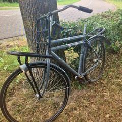 自転車 Zwart がiLostで Gemeente Weert によって報告されました