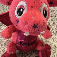 Knuffelspeeltje Pink, zoals gemeld door MEININGER Hotel Berlin "Mitte" Humboldthaus met iLost