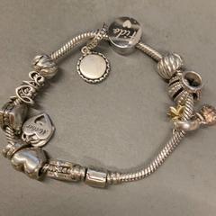 Armband, rapporterat av IKEA Haarlem med iLost