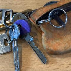 Sleutelhoes met sleutels, zoals gemeld door Gemeente Amsterdam met iLost