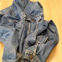 Denim jacket, as reported by Connexxion Haarlem AML using iLost