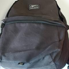 バックパック がiLostで Regio West-Vlaanderen によって報告されました