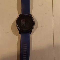 Néz garmin vivoactive 4, amint azt Pukkelpop Camping Chill az iLost segítségével jelentette.