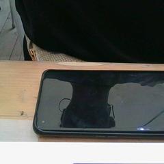 Smartphone one +, zoals gemeld door Pukkelpop Festivalterrein met iLost