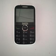 携帯電話 がiLostで Twisto によって報告されました