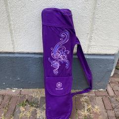 Yoga mat in purple bag, segons s'ha informat a iLost