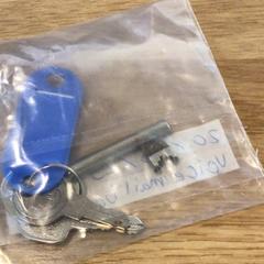 المفاتيح 3 sleutels met blauwe hanger، كما تم الإبلاغ عنه بواسطة Gemeente Alkmaar عبر iLost