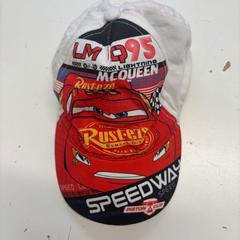 Gorra de beisbol McQueen Cars, ha sido reportado por Avonturenpark Hellendoorn con iLost