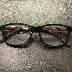 Lentes, segundo informou IKEA Brno usando iLost