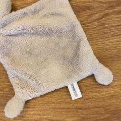 Peluche, a été signalé par HTM utilisant iLost