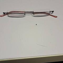 Gafas graduadas, segundo informou St. Antonius Ziekenhuis Nieuwegein usando iLost