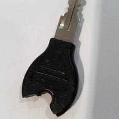 Klíč, jak nahlášeno Zwarte Cross (Gemeentehuis) pomocí iLost