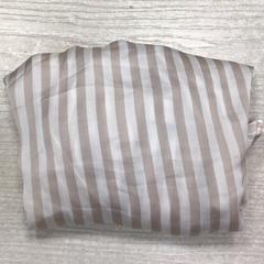 Pijama & Camisa, segons ha informat Hotel van der Valk Maastricht mitjançant iLost