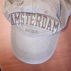 Gorra de béisbol, segundo informou Grand Hotel Amrath Kurhaus usando iLost