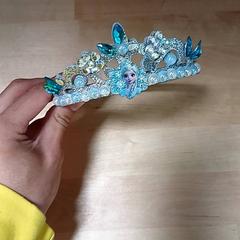 Diadém Raine des neiges, amint azt IKEA Tours az iLost segítségével jelentette.