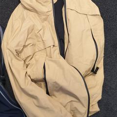 Jas, ha sido reportado por Syntus Twente usando iLost