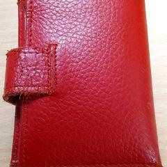 財布 OTABOR - Rood leder がiLostで Regio Antwerpen - Brussel によって報告されました