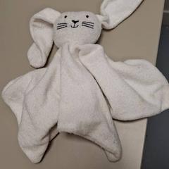 Peluche jo, como reportado por IKEA Paris - Italie Deux utilizando o iLost