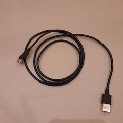 Cable usb-c Zwart, ha sido reportado por Van der Valk Hotel Schiphol con iLost
